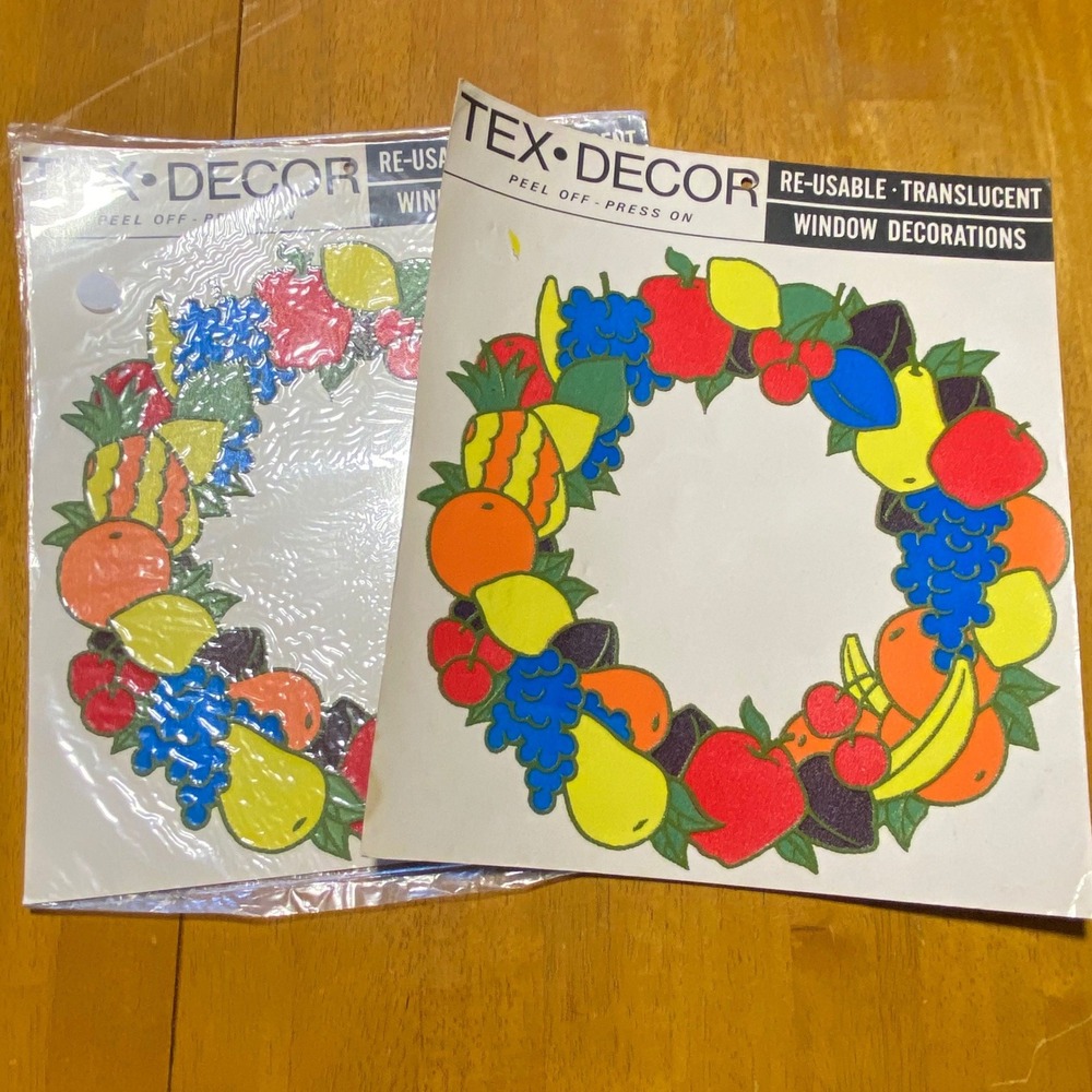 Tex-Decor Window Decorations Vintage Fruit Wreath Cling Vibrant Retro Holiday